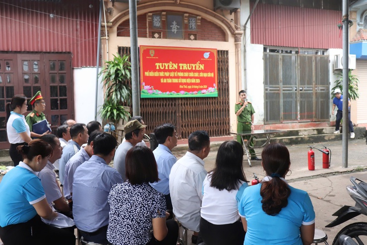 Tuyên truyền phòng cháy chữa cháy và cứu nạn cứu hộ  tại Chợ Khang - xã Khai Thái- Ảnh 4.