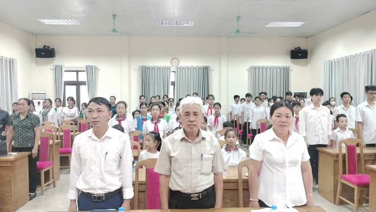 LỄ TUYÊN DƯƠNG KHEN THƯỞNG HỌC SINH, SINH VIÊN CÓ THÀNH TÍCH XUẤT SẮC NĂM HỌC 2023-2024- Ảnh 1.