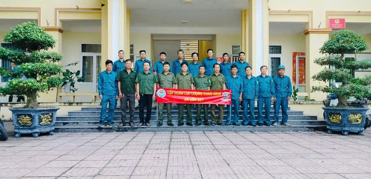 UBND XÃ LIÊN BẠT PHỐI HỢP VỚI CHI CỤC THUỶ LỢI VÀ PHÒNG, CHỐNG THIÊN TAI TỔ CHỨC HỘI NGHỊ TUYÊN TRUYỀN PHÒNG TRÁNH VÀ GIẢM NHẸ RỦI RO THIÊN TAI- Ảnh 5.