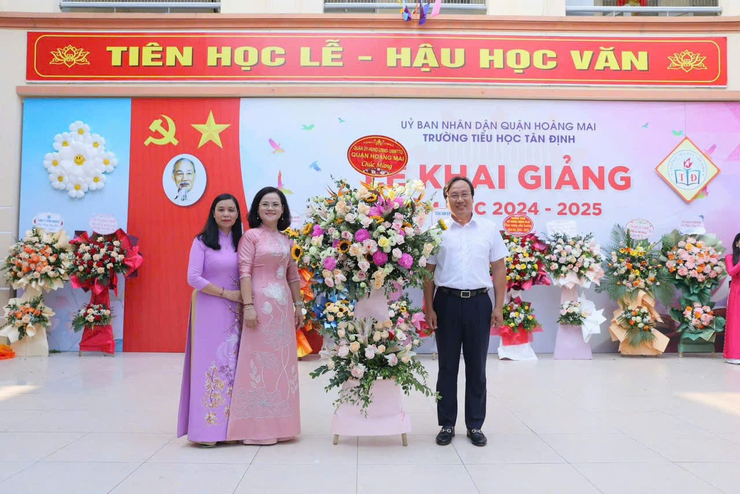 Các trường học trên địa bàn phường Tương Mai tổ chức lễ khai giảng năm học mới 2024 - 20225- Ảnh 1.