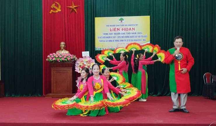 Người cao tuổi Phú Xuyên phát huy truyền thống, nêu gương sáng vì sự nghiệp xây dựng và bảo vệ Tổ quốc- Ảnh 3.