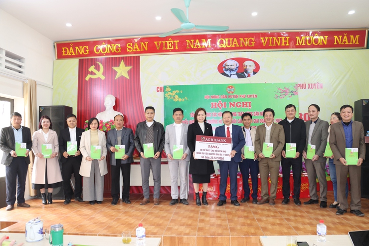 Tổng kết Công tác Hội và phong trào nông dân; biểu dương hộ sản xuất kinh doanh giỏi cấp huyện năm 2024- Ảnh 6.
