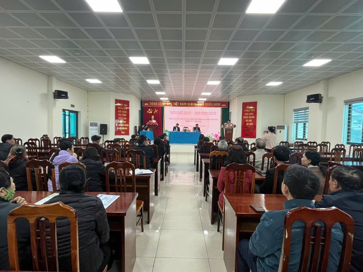 Tổ đai biểu số 3 HĐND huyện Quốc Oai khóa XX tiếp xúc cử tri sau kỳ họp thứ 18 – kỳ  họp cuối năm 2024 tại Thị trấn Quốc Oai- Ảnh 1.