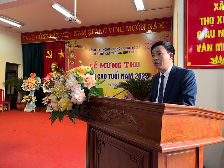 Đảng ủy, HĐND, UBND, UBMTTQ, Hội NCT xã Thọ Xuân tổ chức Lễ mững Thọ người cao tuổi năm 2025- Ảnh 3.