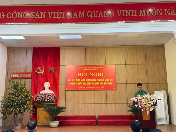 Hội đồng nghĩa vụ quân sự phường Vĩnh Hưng tổ chức gặp mặt quân nhân xuất ngũ và Tân binh nhập ngũ Nghĩa vụ quân sự, nghĩa vụ Công an năm 2025- Ảnh 6.