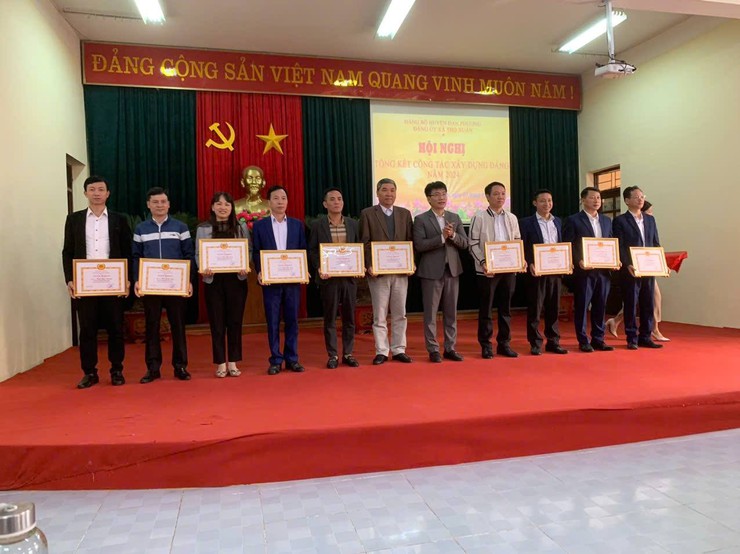 Đảng ủy xã Thọ Xuân tổ chức hội nghị Tổng kết công tác xây dựng Đảng năm 2024- Ảnh 3.