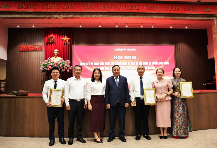 XÃ SÓC SƠN ĐẠT 04 GIẢI  CẤP THÀNH PHỐ TẠI CUỘC THI “CHÍNH LUẬN BẢO VỆ NỀN TẢNG TƯ TƯỞNG CỦA ĐẢNG” LẦN THỨ 5, NĂM 2025- Ảnh 1.