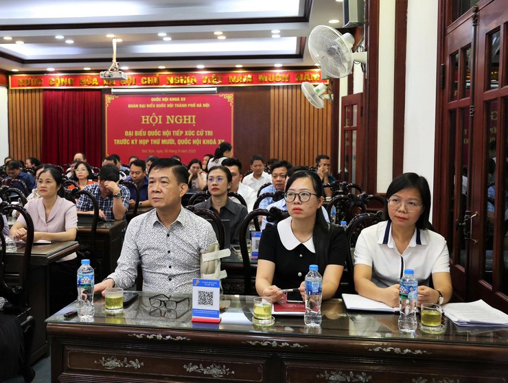 TỔNG BÍ THƯ TÔ LÂM CÙNG CÁC ĐẠI BIỂU QUỐC HỘI ĐÃ TIẾP XÚC CỬ TRI ĐƠN VỊ BẦU CỬ SỐ 10, THÀNH PHỐ HÀ NỘI- Ảnh 4.