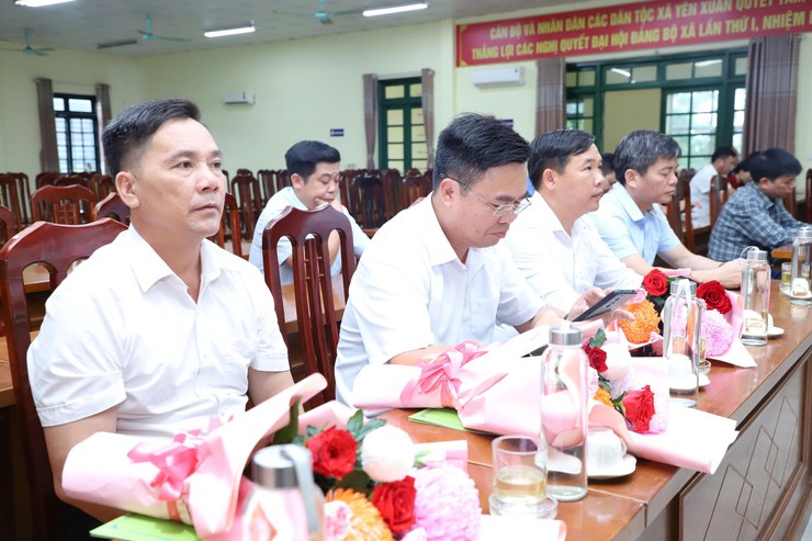 Xã Yên Xuân công bố và trao quyết định nghỉ hưu theo Nghị định 178 và Nghị định 67 của Chính phủ- Ảnh 5.