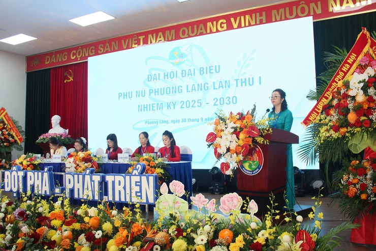 PHỤ NỮ PHƯỜNG LÁNG: KHẲNG ĐỊNH VỊ THẾ TRONG CÔNG CUỘC XÂY DỰNG ĐÔ THỊ VĂN MINH, HIỆN ĐẠI- Ảnh 7.