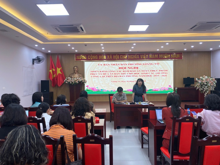Phường Giảng Võ: Triển khai hội nghị về công tác an toàn thực phẩm phục vụ bữa ăn bán trú cho học sinh các trường học công lập trên địa bàn- Ảnh 3.