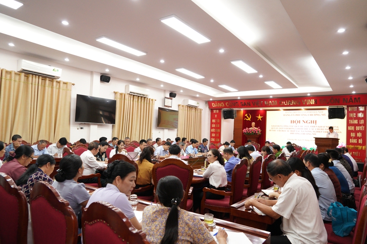 Đảng uỷ phường Chương Mỹ giao ban công tác quý III/2025, triển khai nhiệm vụ trọng tâm quý IV/2025- Ảnh 3.