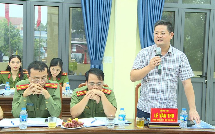 Đoàn công tác Công an thành phố Hà Nội làm việc với Công an xã Phúc Lộc về kết quả sau hơn 2 tháng thực hiện nhiệm vụ trên các mặt công tác- Ảnh 5.