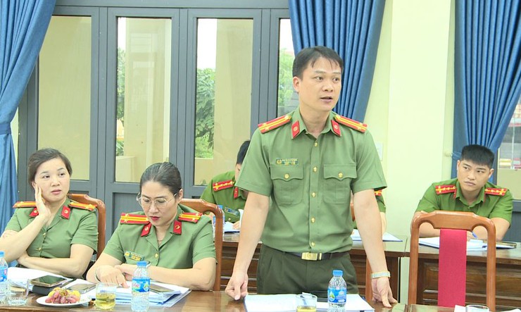 Đoàn công tác Công an thành phố Hà Nội làm việc với Công an xã Phúc Lộc về kết quả sau hơn 2 tháng thực hiện nhiệm vụ trên các mặt công tác- Ảnh 10.