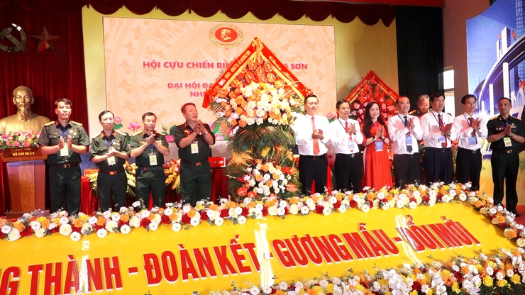 Đại hội Hội CCB xã Hương Sơn lần thứ VIII thành công tốt đẹp
- Ảnh 4.