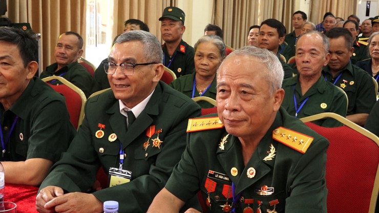 Đại hội Hội CCB xã Hương Sơn lần thứ VIII thành công tốt đẹp
- Ảnh 8.