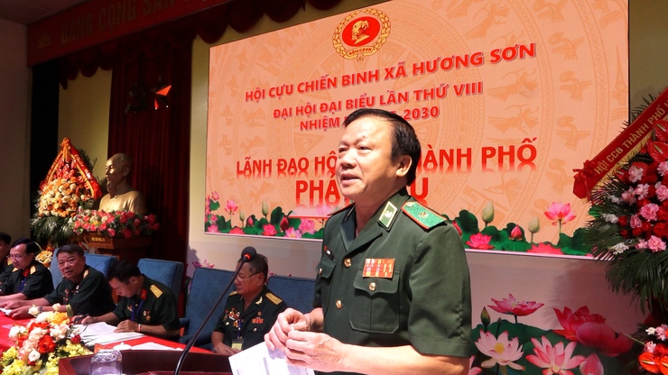 Đại hội Hội CCB xã Hương Sơn lần thứ VIII thành công tốt đẹp
- Ảnh 11.