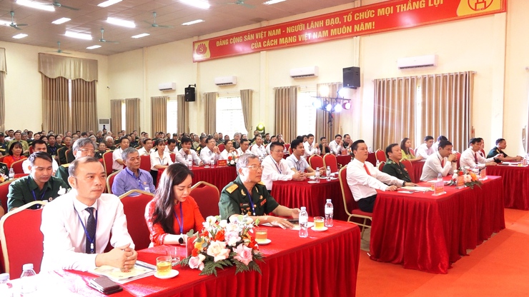 Đại hội Hội CCB xã Hương Sơn lần thứ VIII thành công tốt đẹp
- Ảnh 6.