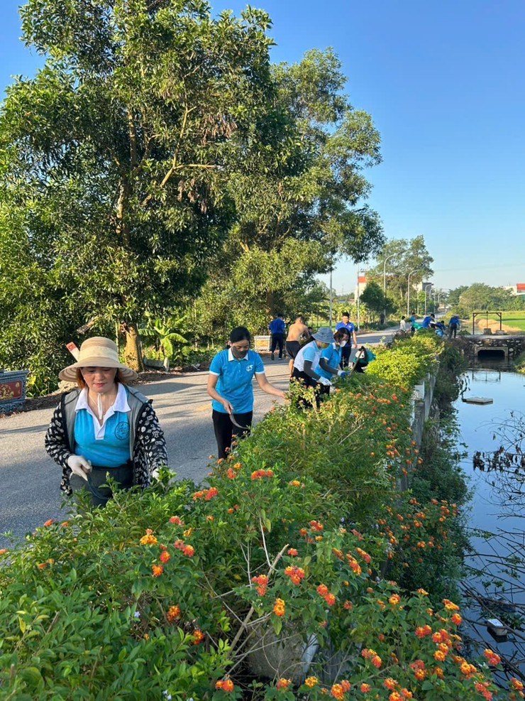 Phú Xuyên Tích cực hưởng ứng cuộc thi “Thôn, tiểu khu sáng – xanh – sạch – đẹp”, “Trường học, trạm Y tế sáng – xanh – sạch – đẹp” - Ảnh 2.