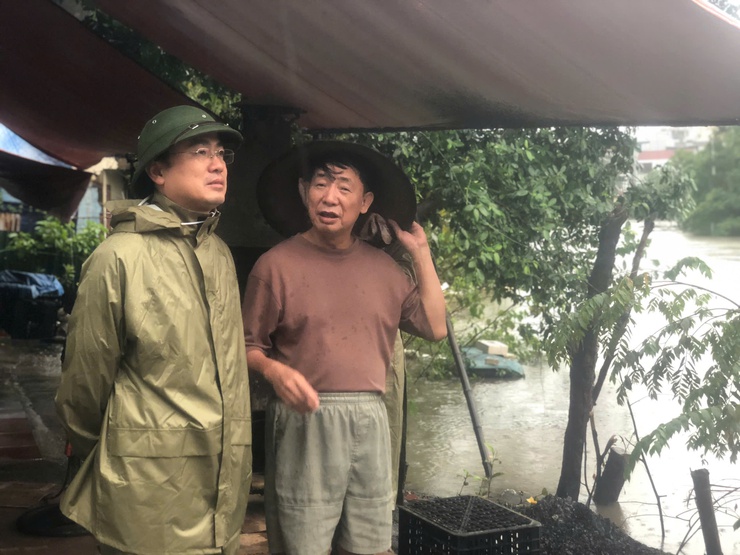 Xã Đại Thanh: Kịp thời xử lý ủn tắc rác thải trên sông Nhuệ do nước dâng cao- Ảnh 4.