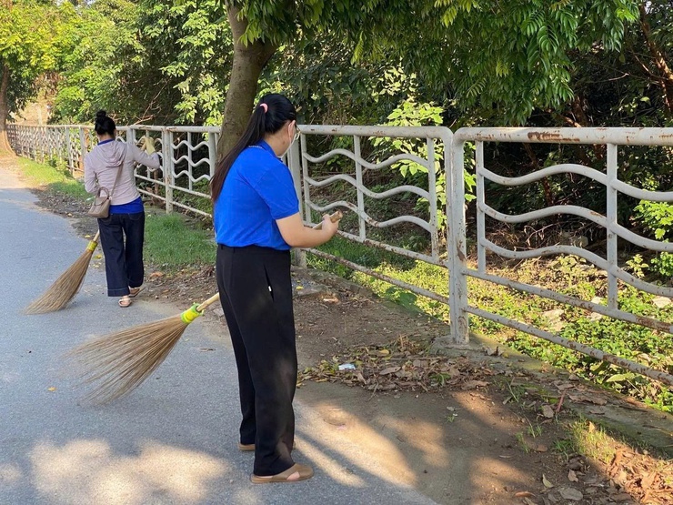Trường Tiểu học Trần Phú chủ động ứng phó với cơn bão số 10, đảm bảo an toàn cho học sinh- Ảnh 5.