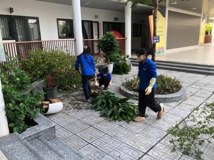 Trường Tiểu học Trần Phú chủ động ứng phó với cơn bão số 10, đảm bảo an toàn cho học sinh- Ảnh 4.