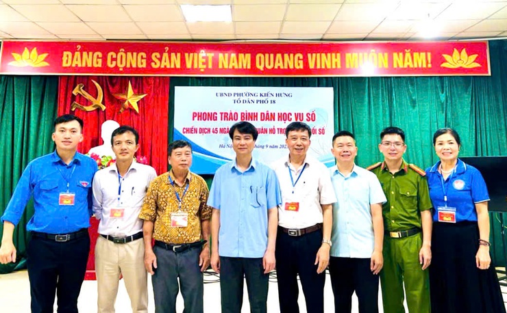 Tổ dân phố 18, phường Kiến Hưng - sáng tạo trong phát động phong trào “Bình dân học vụ số”- Ảnh 1.