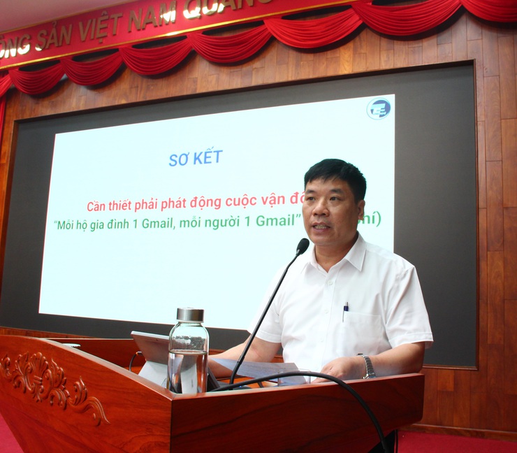 Thạch Thất tổ chức tập huấn chuyển đổi số năm 2025 - khẳng định quyết tâm xây dựng một chính quyền sáng tạo, gần dân, phục vụ dân.- Ảnh 5.