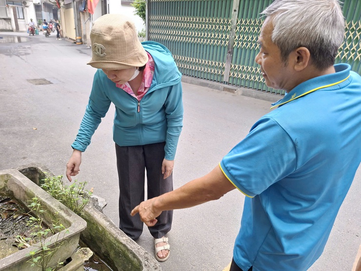 Quốc Oai chủ động khoanh vùng, xử lý triệt để ổ dịch sốt xuất huyết tại thôn du nghệ- Ảnh 3.