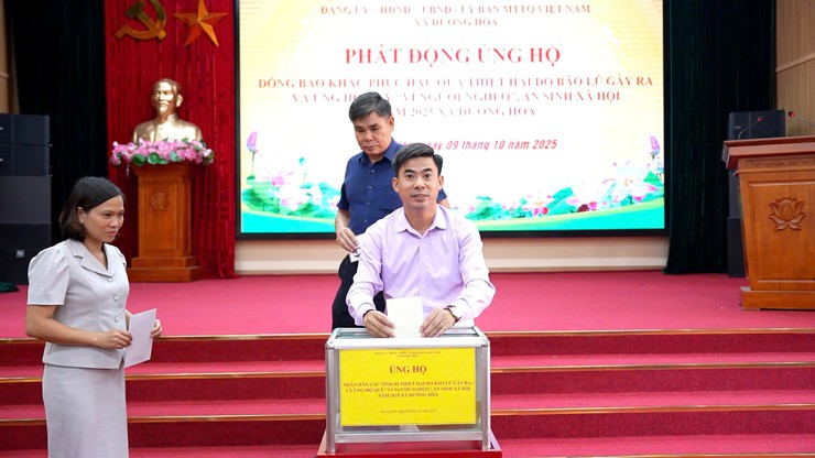 Xã Dương Hoà phát động ủng hộ đồng bào khắc phục thiệt hại do bão lũ gây ra và ủng hộ Quỹ “Vì người nghèo”, an sinh xã hội năm 2025- Ảnh 4.