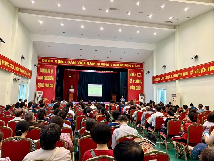 Hội nghị công bố Quyết định thành lập đội xung kích diệt bọ gậy, tổ giám sát phòng chống sốt xuất huyết và tập huấn chyên môn- Ảnh 2.