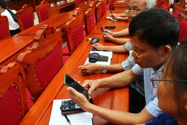 Thạch Thất tổ chức tập huấn chuyển đổi số năm 2025 - khẳng định quyết tâm xây dựng một chính quyền sáng tạo, gần dân, phục vụ dân.- Ảnh 13.