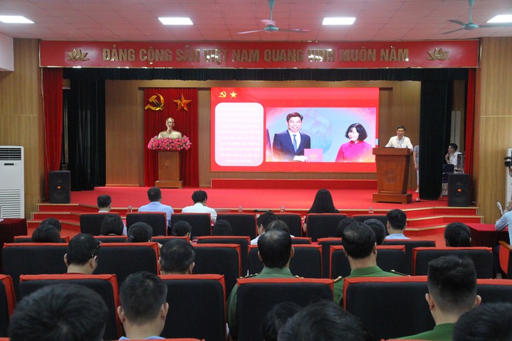 Phường Xuân Phương tổ chức Hội nghị học tập, quán triệt triển khai Nghị quyết Đại hội Đại biểu Đảng bộ phường Xuân Phương lần thứ I, nhiệm kỳ 2025 - 2030- Ảnh 11.