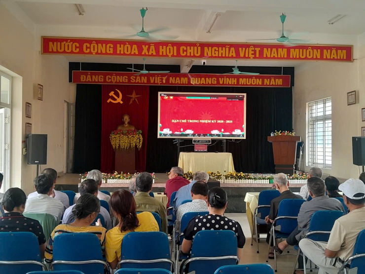 Phường Xuân Phương tổ chức Hội nghị học tập, quán triệt triển khai Nghị quyết Đại hội Đại biểu Đảng bộ phường Xuân Phương lần thứ I, nhiệm kỳ 2025 - 2030- Ảnh 8.
