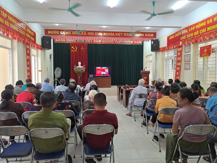 Phường Xuân Phương tổ chức Hội nghị học tập, quán triệt triển khai Nghị quyết Đại hội Đại biểu Đảng bộ phường Xuân Phương lần thứ I, nhiệm kỳ 2025 - 2030- Ảnh 10.