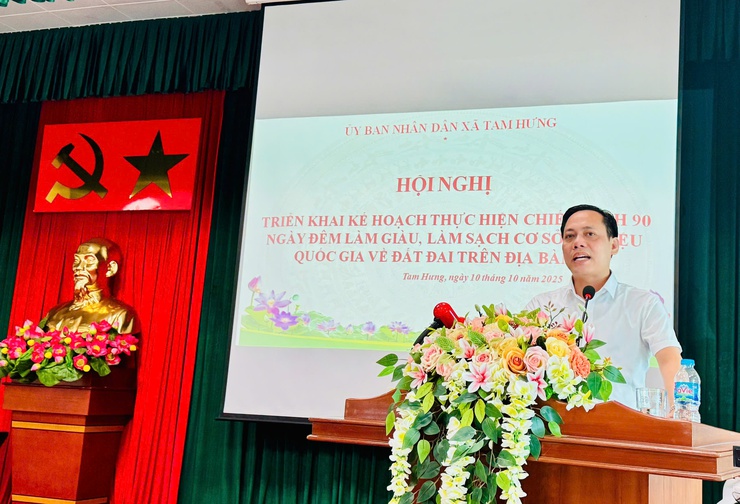 XÃ TAM HƯNG TRIỂN KHAI CHIẾN DỊCH "LÀM GIÀU, LÀM SẠCH CƠ SỞ DỮ LIỆU QUỐC GIA VỀ ĐẤT ĐAI"- Ảnh 2.