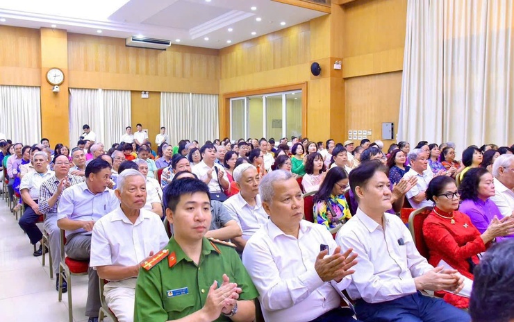 Lan tỏa những tấm gương, khơi dậy khí thế thi đua giai đoạn 2025–2030- Ảnh 4.