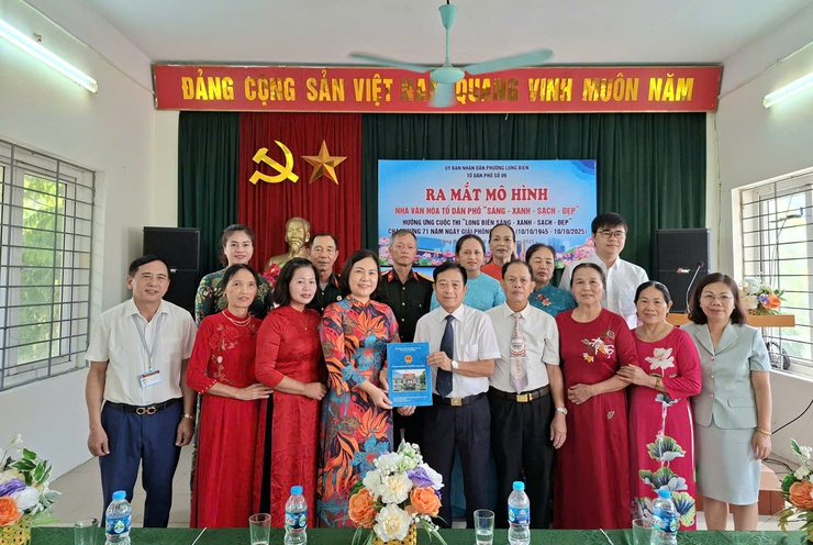 Tổ dân phố số 9 ra mắt mô hình “Nhà văn hóa tổ dân phố Sáng - Xanh - Sạch – Đẹp”- Ảnh 2.