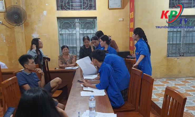 Phòng Kinh tế xã Kiều Phú phối hợp hướng dẫn cài đặt ứng dụng eTax Mobile phục vụ nộp thuế phi nông nghiệp trên địa bàn- Ảnh 2.