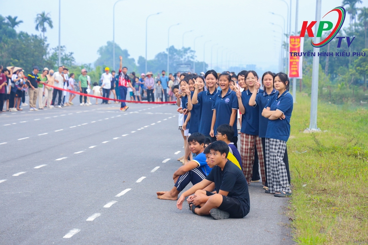 Xã Kiều Phú tổ chức thành công môn thi đấu Điền kinh trong Chương trình Đại hội Thể dục Thể thao lần thứ I, năm 2025- Ảnh 8.