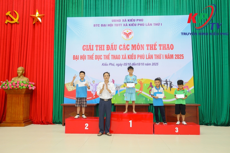 Xã Kiều Phú tổ chức thành công môn thi đấu Điền kinh trong Chương trình Đại hội Thể dục Thể thao lần thứ I, năm 2025- Ảnh 23.