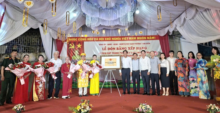 Phường Long Biên tổ chức Lễ đón bằng công nhận di tích lịch sử - văn hóa cấp Thành phố- Ảnh 1.