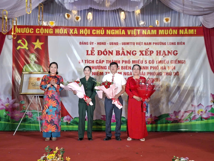 Phường Long Biên tổ chức Lễ đón bằng công nhận di tích lịch sử - văn hóa cấp Thành phố- Ảnh 4.