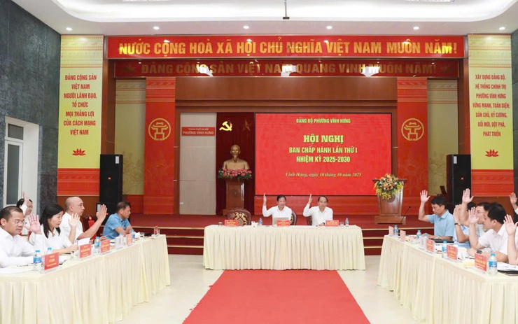 Phường Vĩnh Hưng: Làm từng việc với kết quả cụ thể, tạo chuyển biến thật - Ảnh 4.