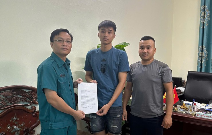Tuổi trẻ Vân Đình viết tiếp truyền thống hào hùng bằng những lá đơn tình nguyện- Ảnh 1.
