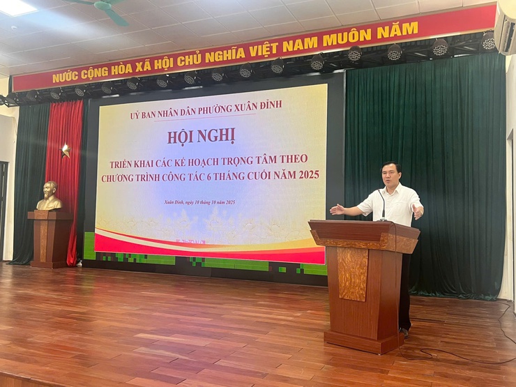 UBND phường Xuân Đỉnh triển khai 4 nhiệm vụ trọng tâm phục vụ phát triển kinh tế - xã hội năm 2025- Ảnh 2.