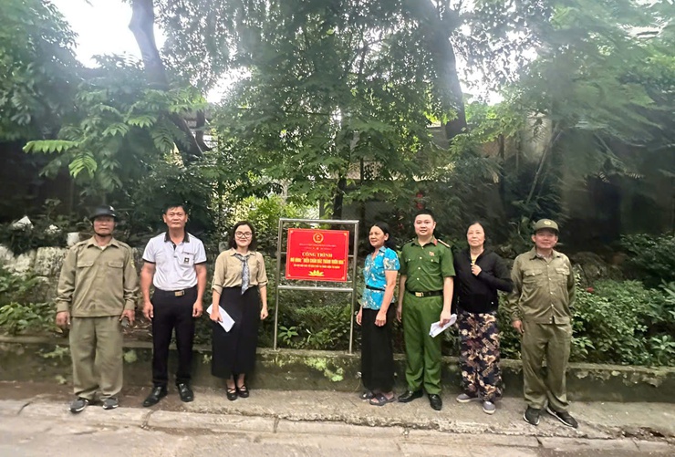 Phường Long Biên tổ chức đánh giá cuộc thi “Long biên Sáng - Xanh - Sạch - Đẹp” đợt 1 năm 2025- Ảnh 2.