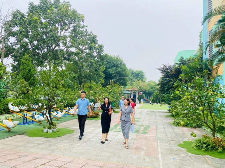 Phường Long Biên tổ chức đánh giá cuộc thi “Long biên Sáng - Xanh - Sạch - Đẹp” đợt 1 năm 2025- Ảnh 9.