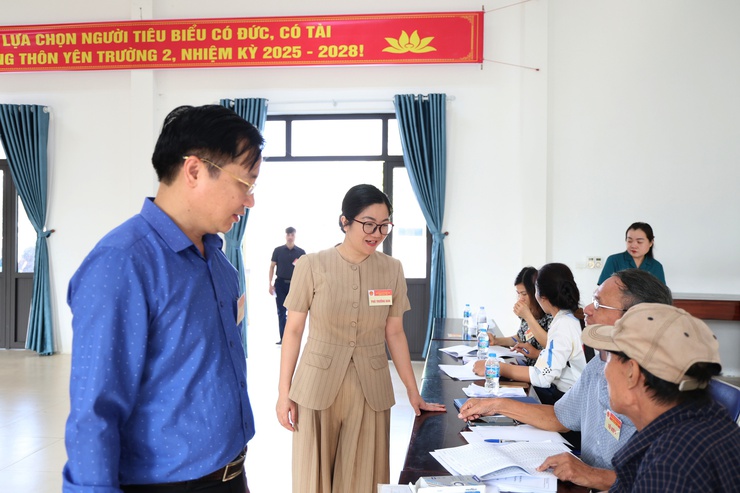Xã Phú Nghĩa: Cử tri đại diện hộ gia đình hăng hái tham gia bầu cử Trưởng thôn nhiệm kỳ 2025 – 2028- Ảnh 6.