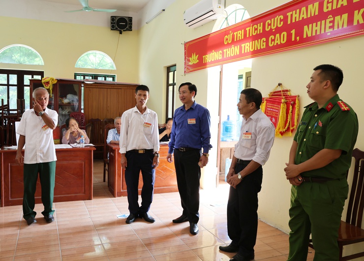 Xã Phú Nghĩa: Cử tri đại diện hộ gia đình hăng hái tham gia bầu cử Trưởng thôn nhiệm kỳ 2025 – 2028- Ảnh 8.